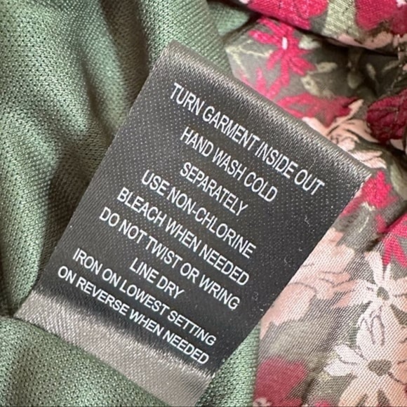 NWT TRIXXI Smock Neck Long Sleeve Metallic Floral Mini Dress Sz. Medium - Picture 11 of 13